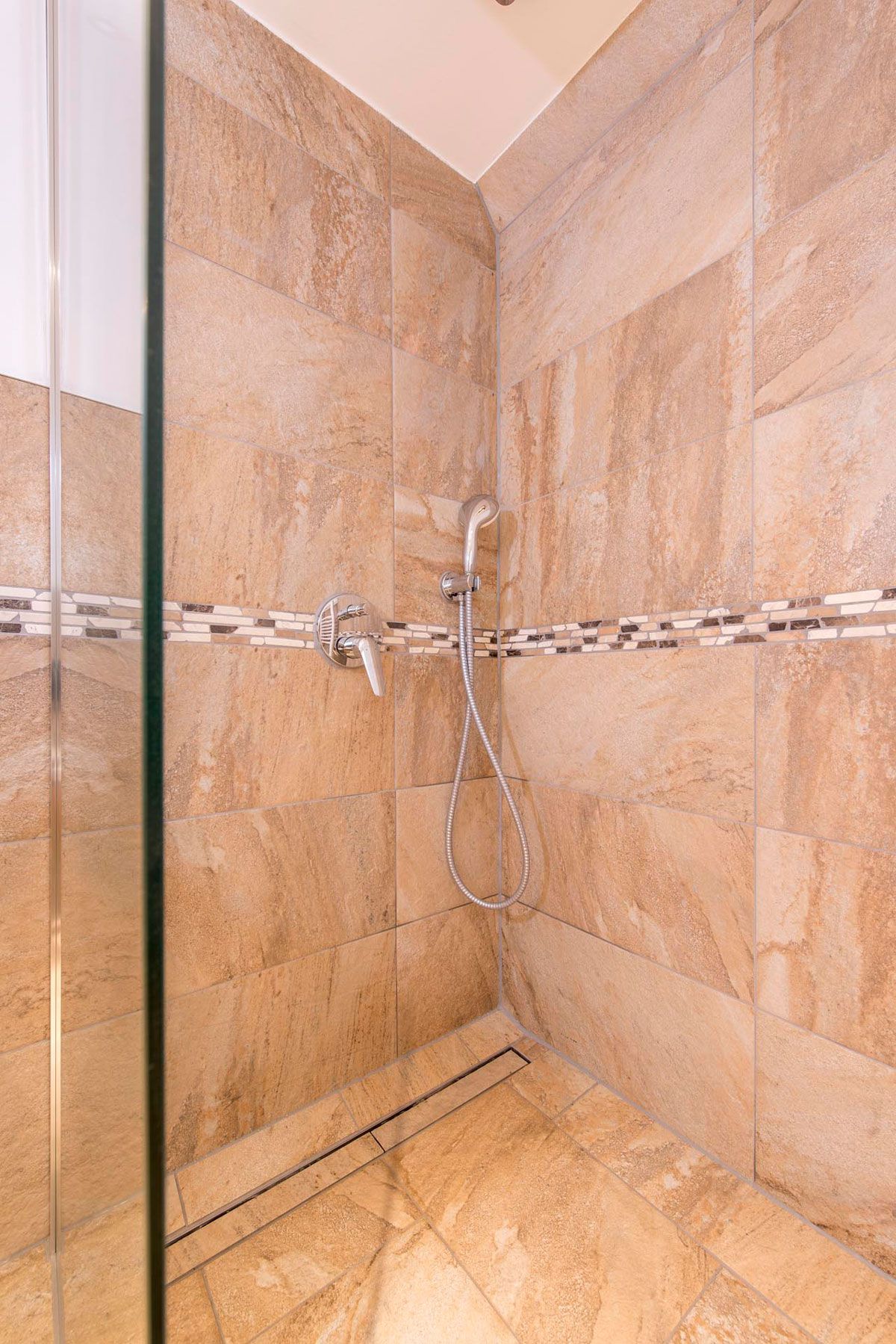 Wohlfuhloase Kleines Bad Fliesen Design